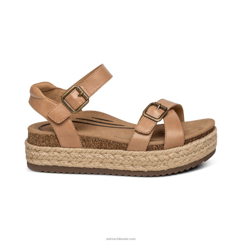 mujer camello Aetrex sandalia paula con plataforma 2TB4B291