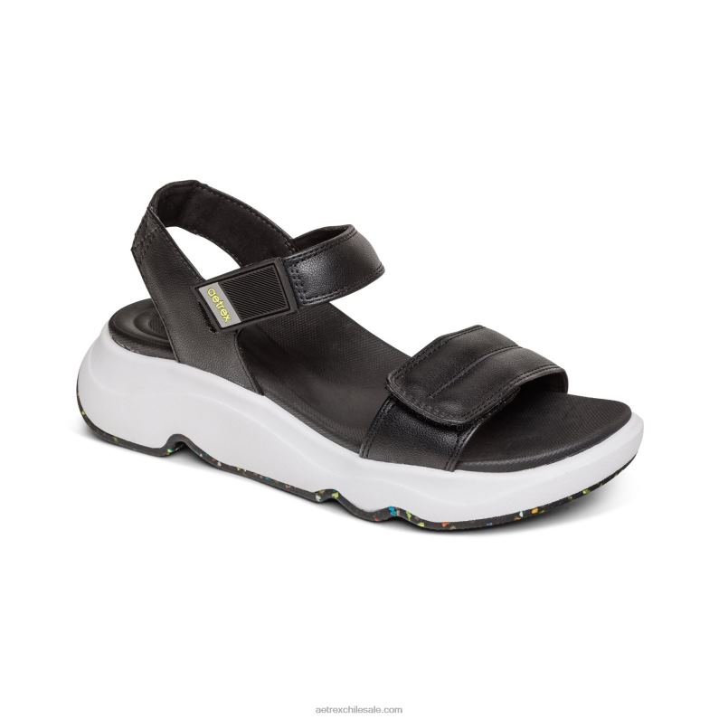 mujer negro Aetrex con sandalia sport 2TB4B290