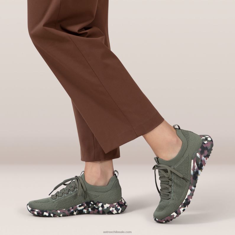mujer camuflaje verde oliva Aetrex tenis carly con soporte para el arco 2TB4B259