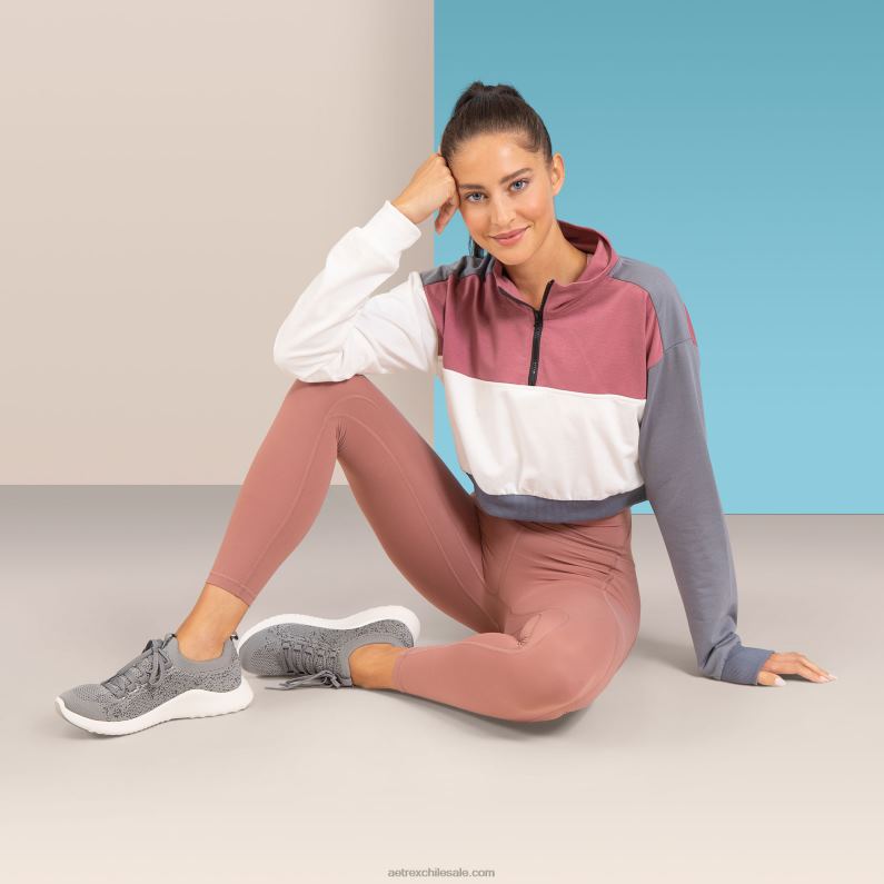 mujer gris Aetrex tenis carly con soporte para el arco 2TB4B47