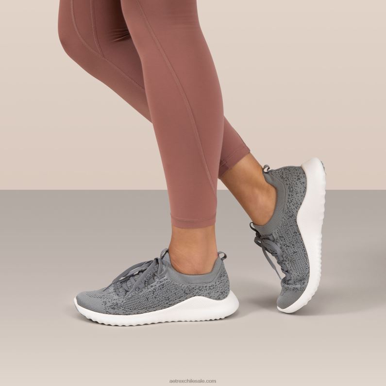 mujer gris Aetrex tenis carly con soporte para el arco 2TB4B47