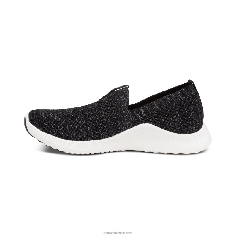 mujer negro reluciente Aetrex tenis angie con soporte para el arco 2TB4B133